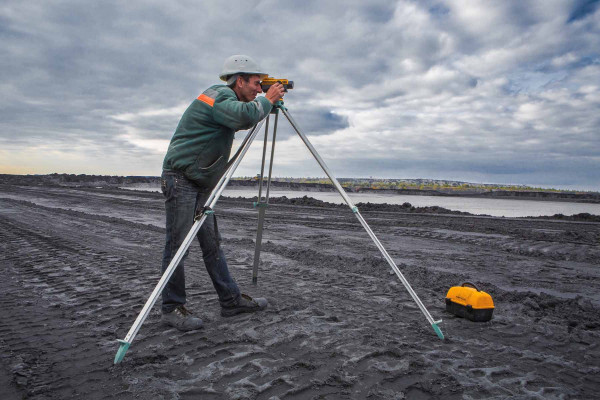 Servicios de Topografía · Topógrafos Servicios Topográficos y Geomáticos  Bellprat